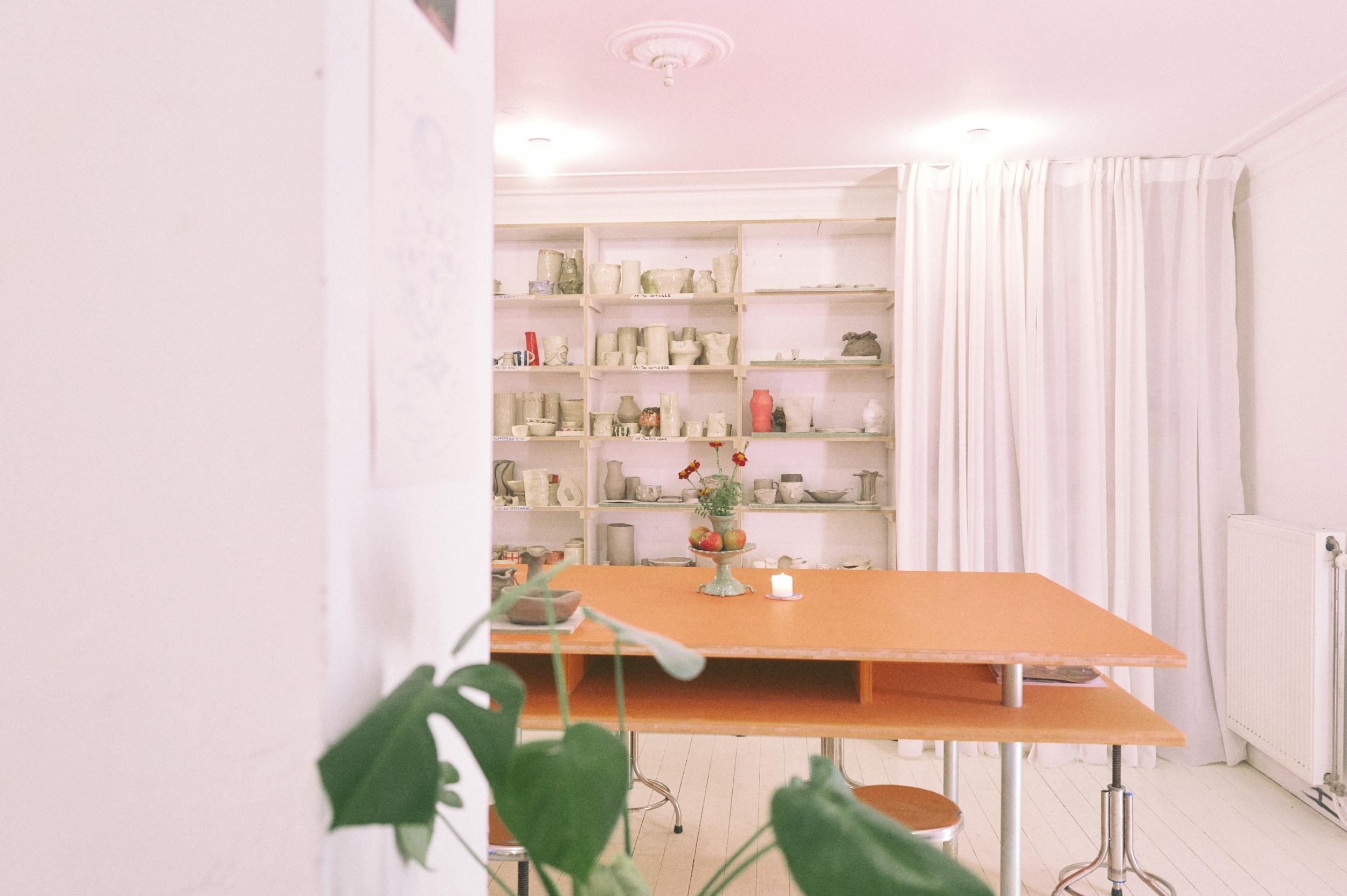 Create and decorate with engobe your own vase or soliflores with Clara - Image n°13 - Wecandoo