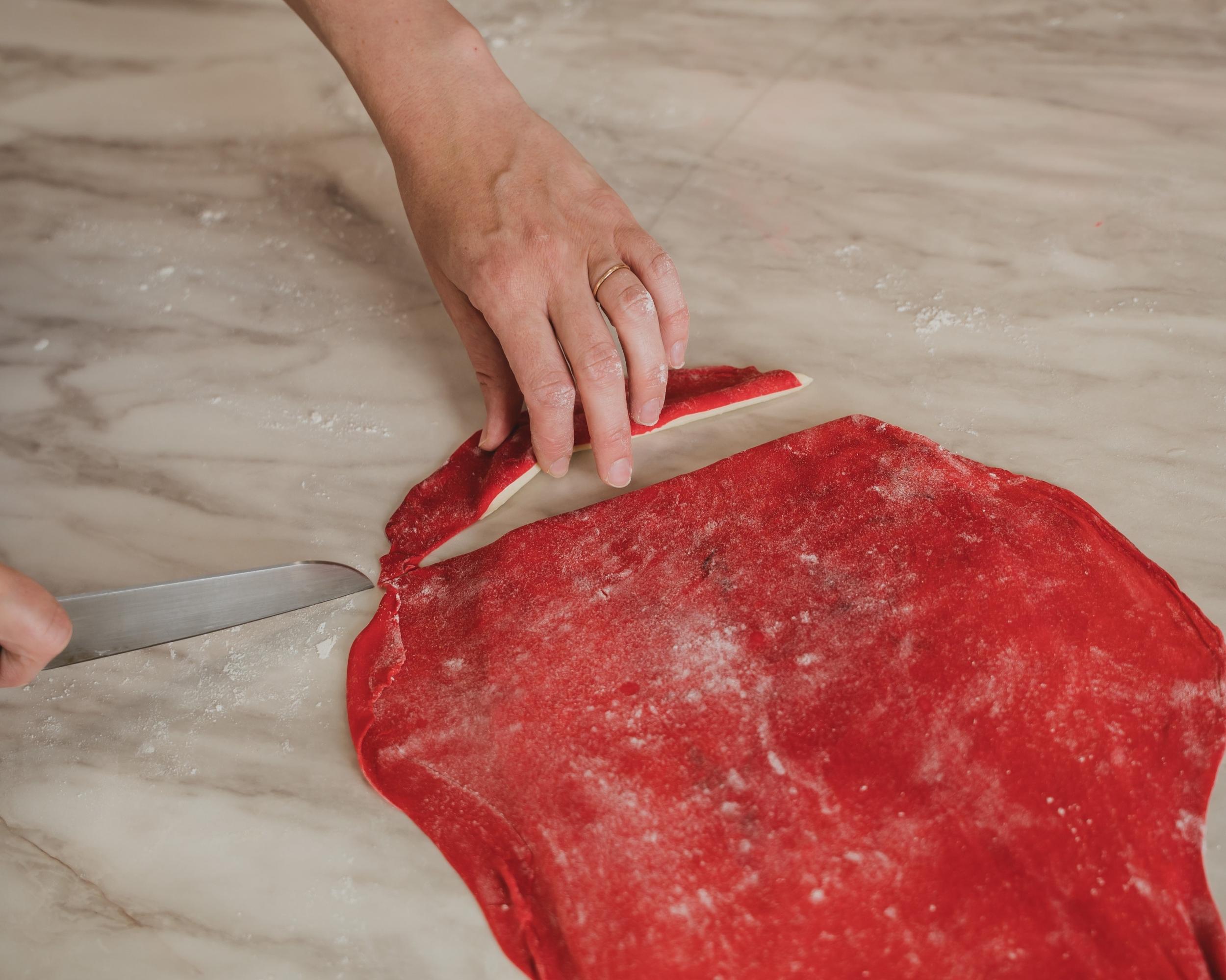 Réalisez vos croissants et pains au chocolat bicolores avec Lili et Chloé - Image n°6 - Wecandoo