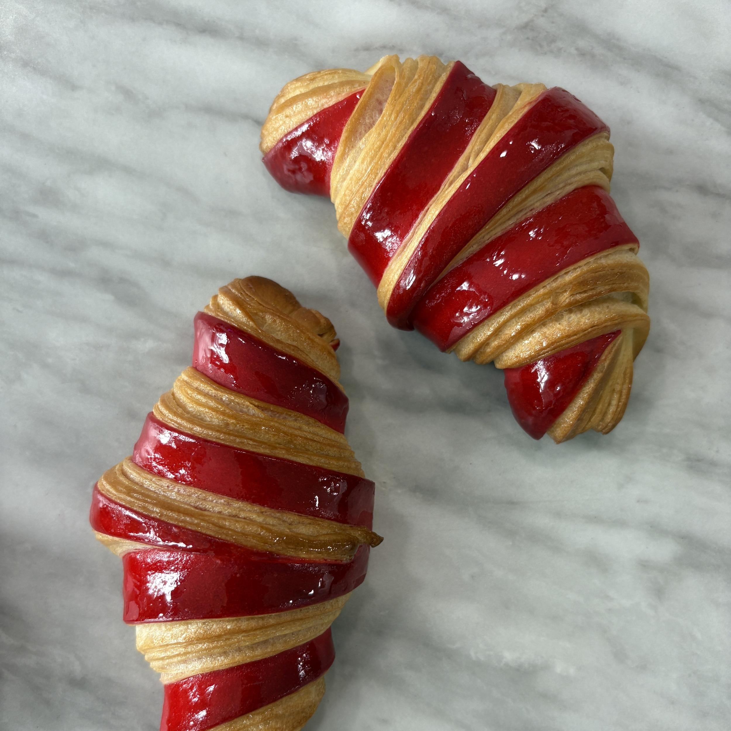 Réalisez vos croissants et pains au chocolat bicolores avec Lili et Chloé - Image n°8 - Wecandoo