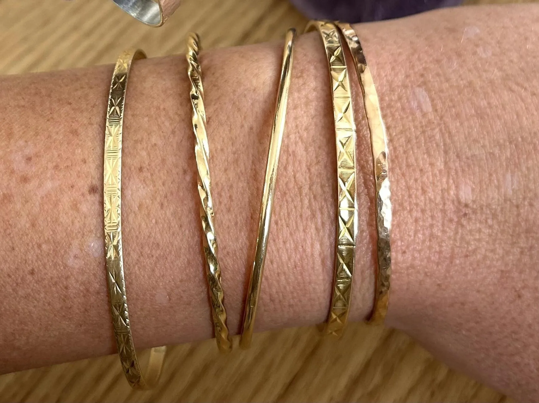 Fabriquez votre bracelet ou manchette en argent avec Aliénor et Zoé - Image n°3 - Wecandoo