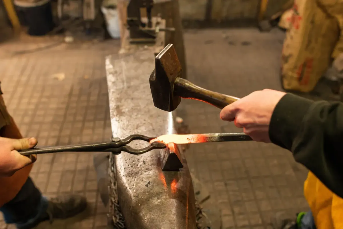 Forgez votre décapsuleur