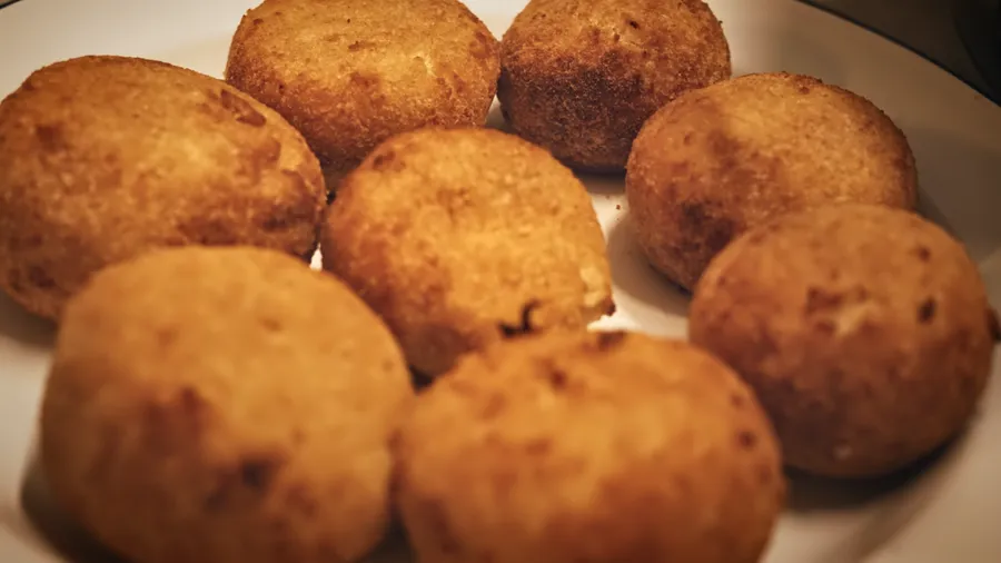 Cuisinez vos arancini avec Julien et l'équipe de la Latteria - Image n°1 - Wecandoo