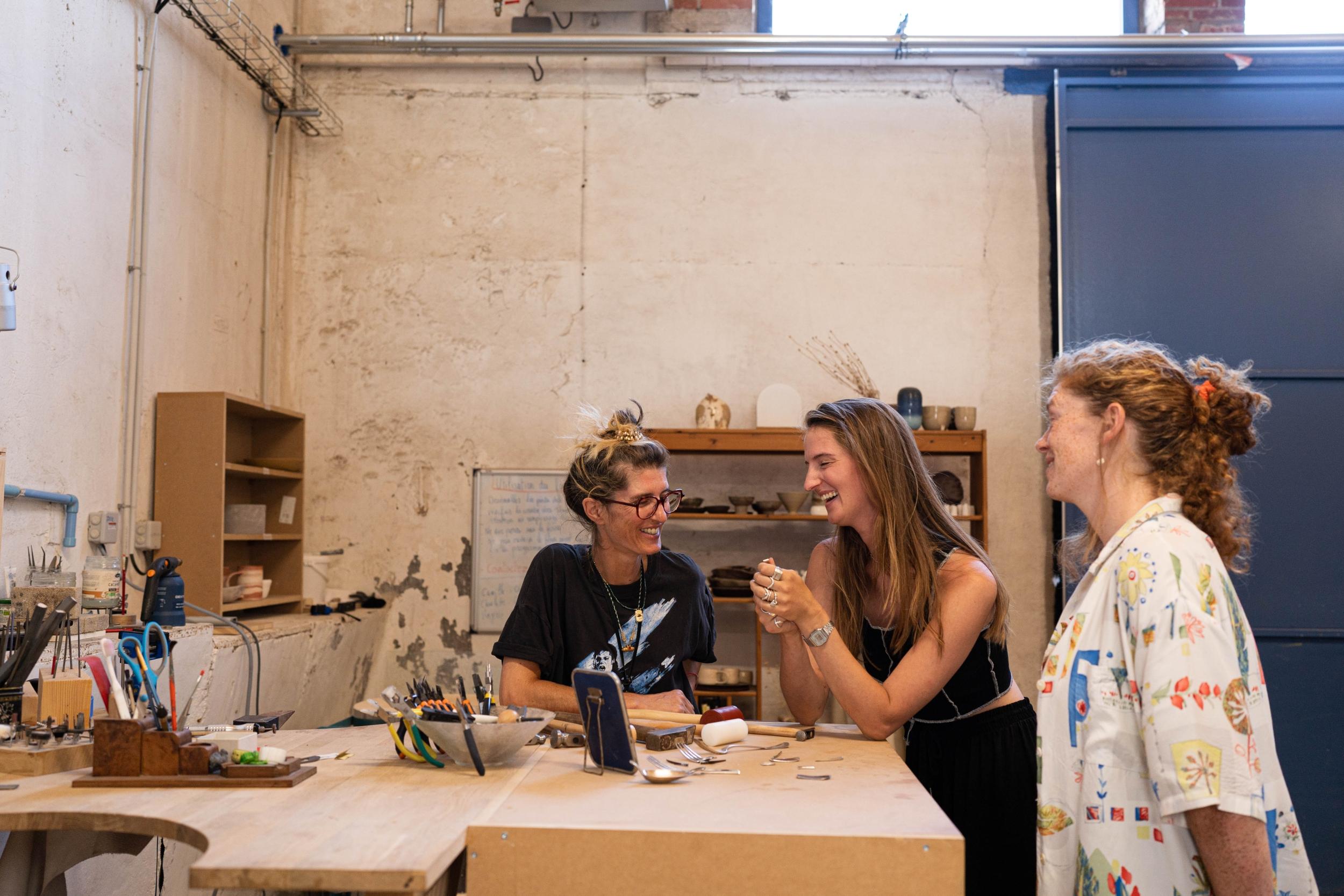 Réalisez votre anneau martelé en argent de réemploi avec Marion - Image n°10 - Wecandoo