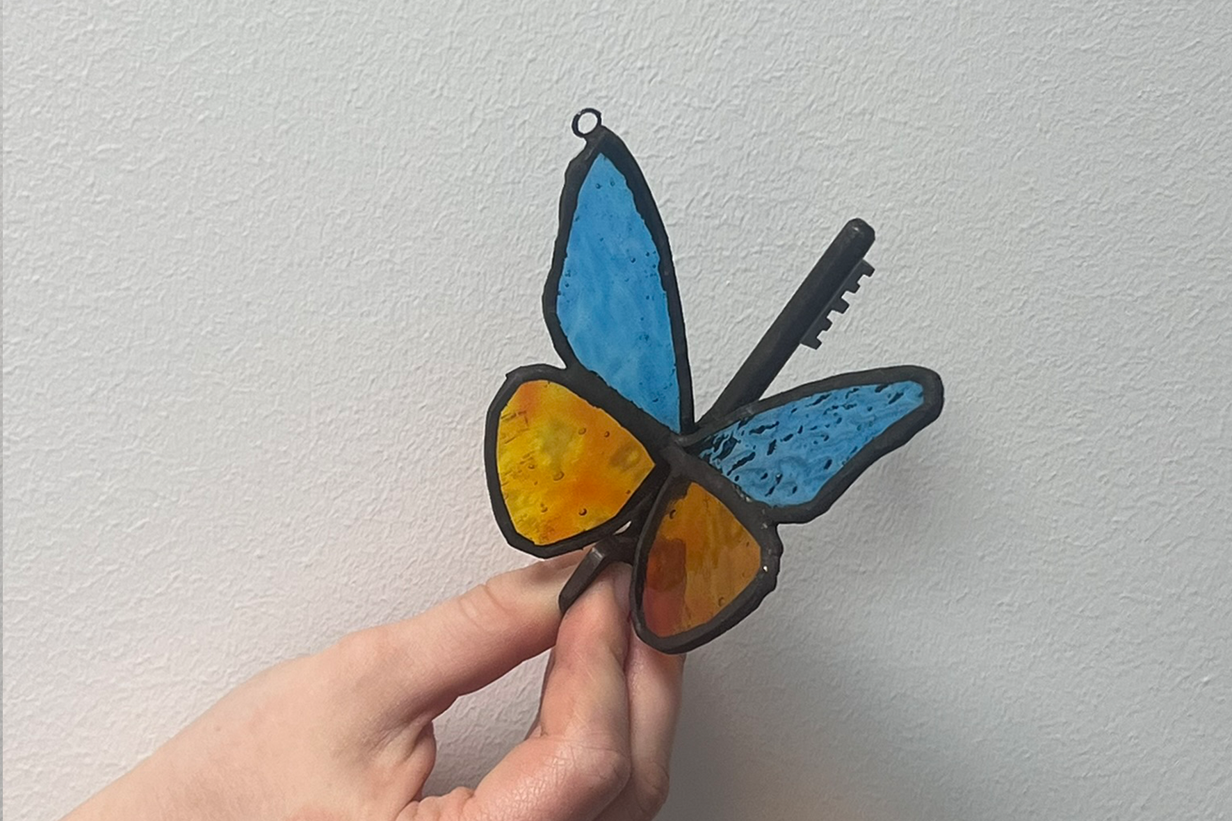 Réalisez votre suspension en vitrail Tiffany avec Marine - Image n°10 - Wecandoo