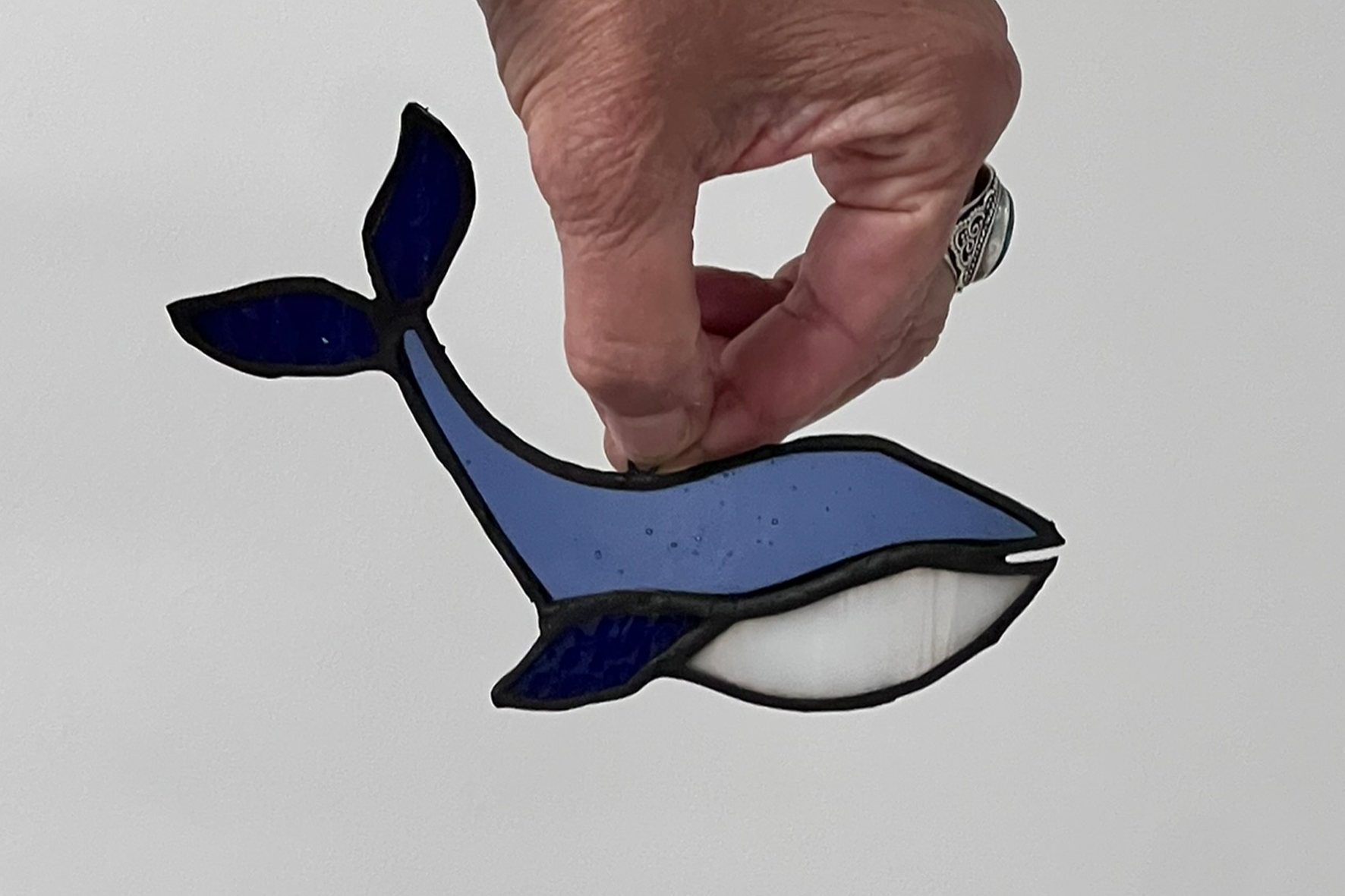 Réalisez votre suspension en vitrail Tiffany avec Marine - Image n°11 - Wecandoo