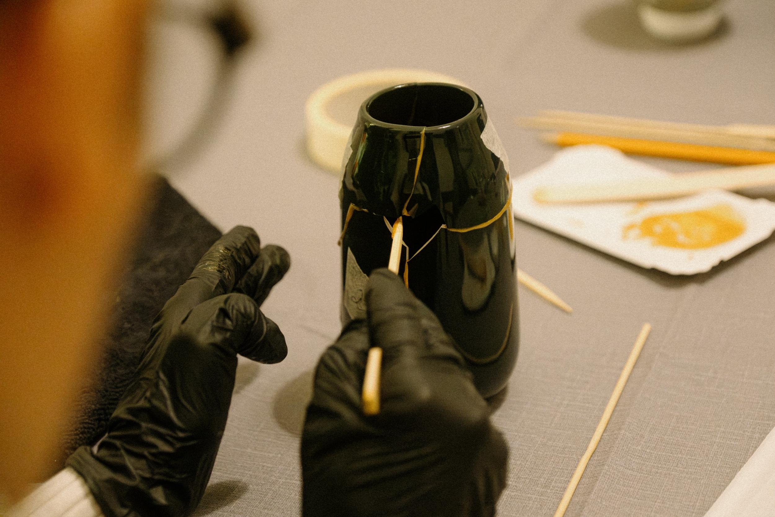 Initiez-vous à l'art du kintsugi avec Nadèje - Afbeelding nr. 8 - Wecandoo