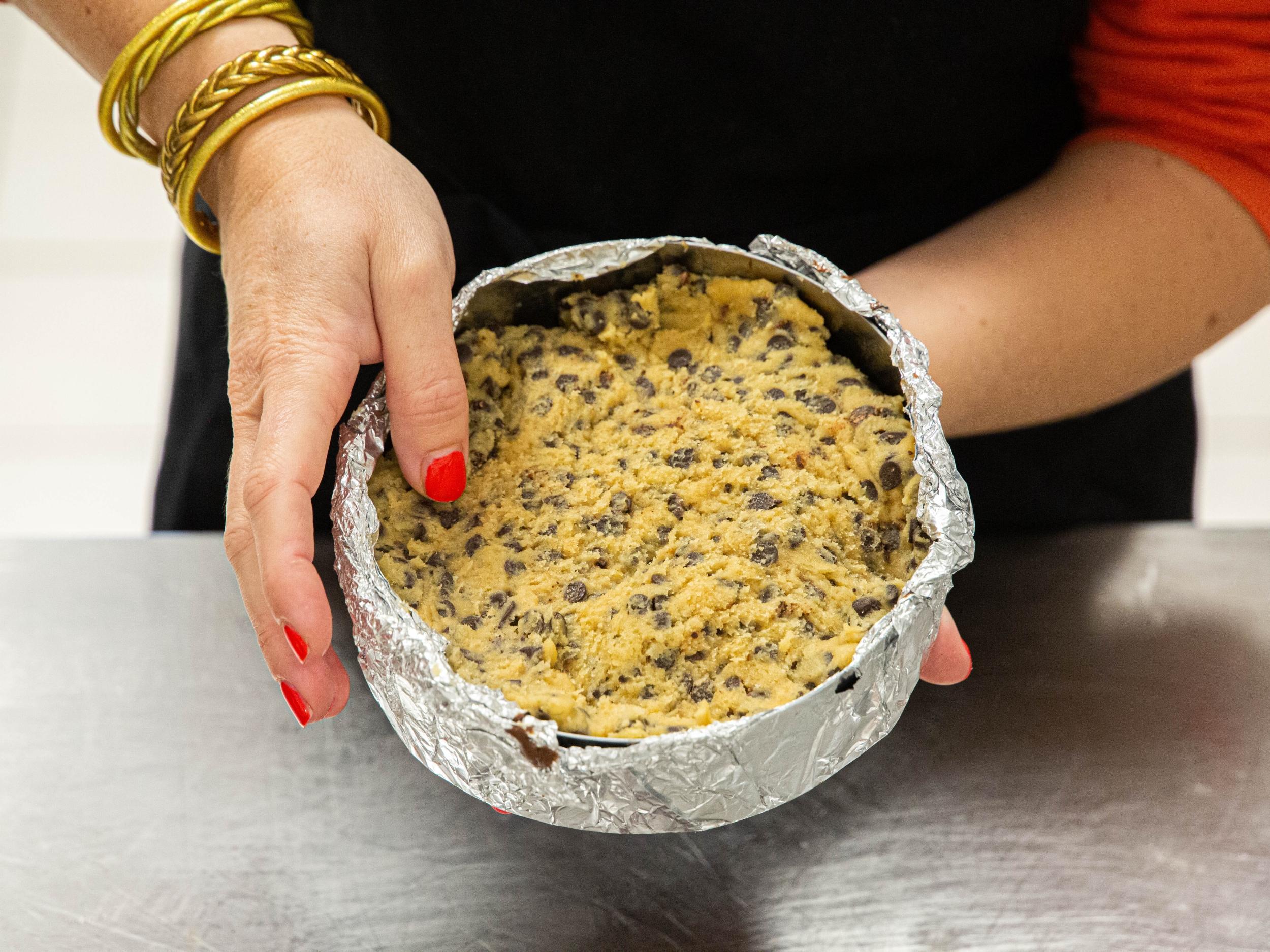 Réalisez vos pâtisseries gourmandes à base de pâte à cookie avec Chloé - Image n°7 - Wecandoo