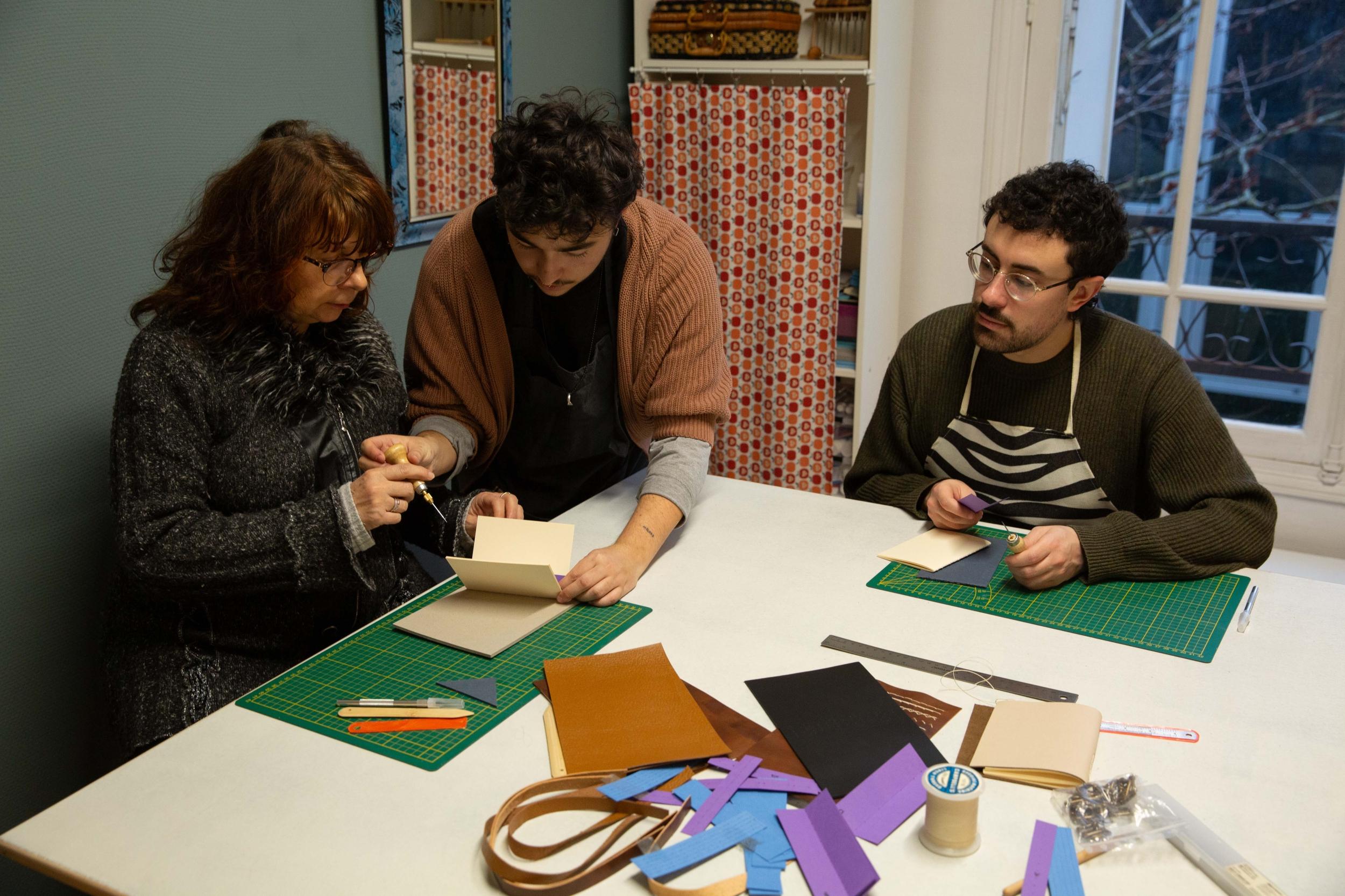 Confectionnez votre carnet en cuir et couture avec Soan - Image n°6 - Wecandoo