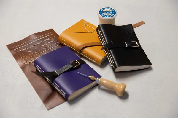 Confectionnez votre carnet en cuir et couture avec Soan - Image n°3 - Wecandoo