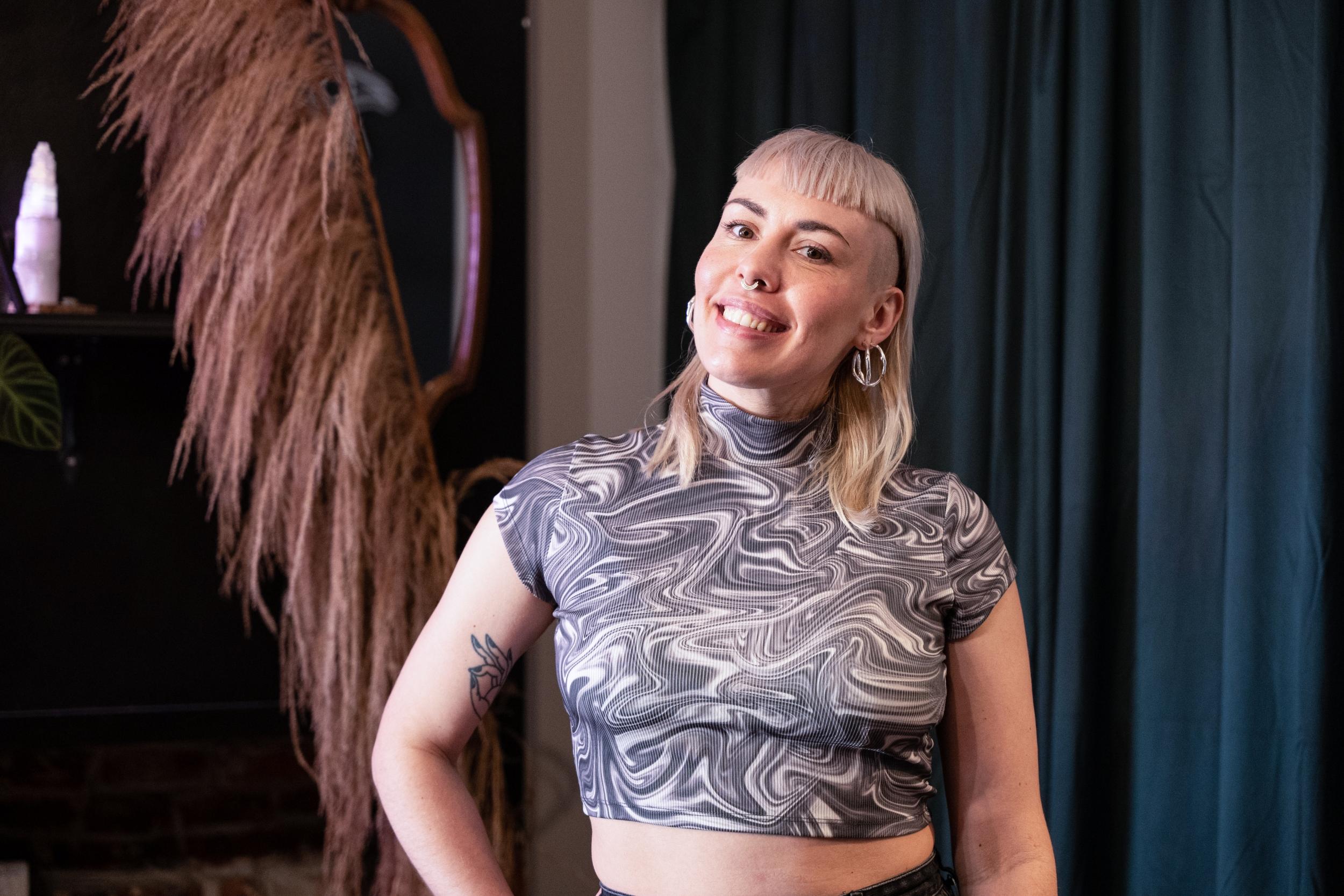 Créez votre paire de boucles d'oreilles en argent avec Jennyfer - Image n°11 - Wecandoo