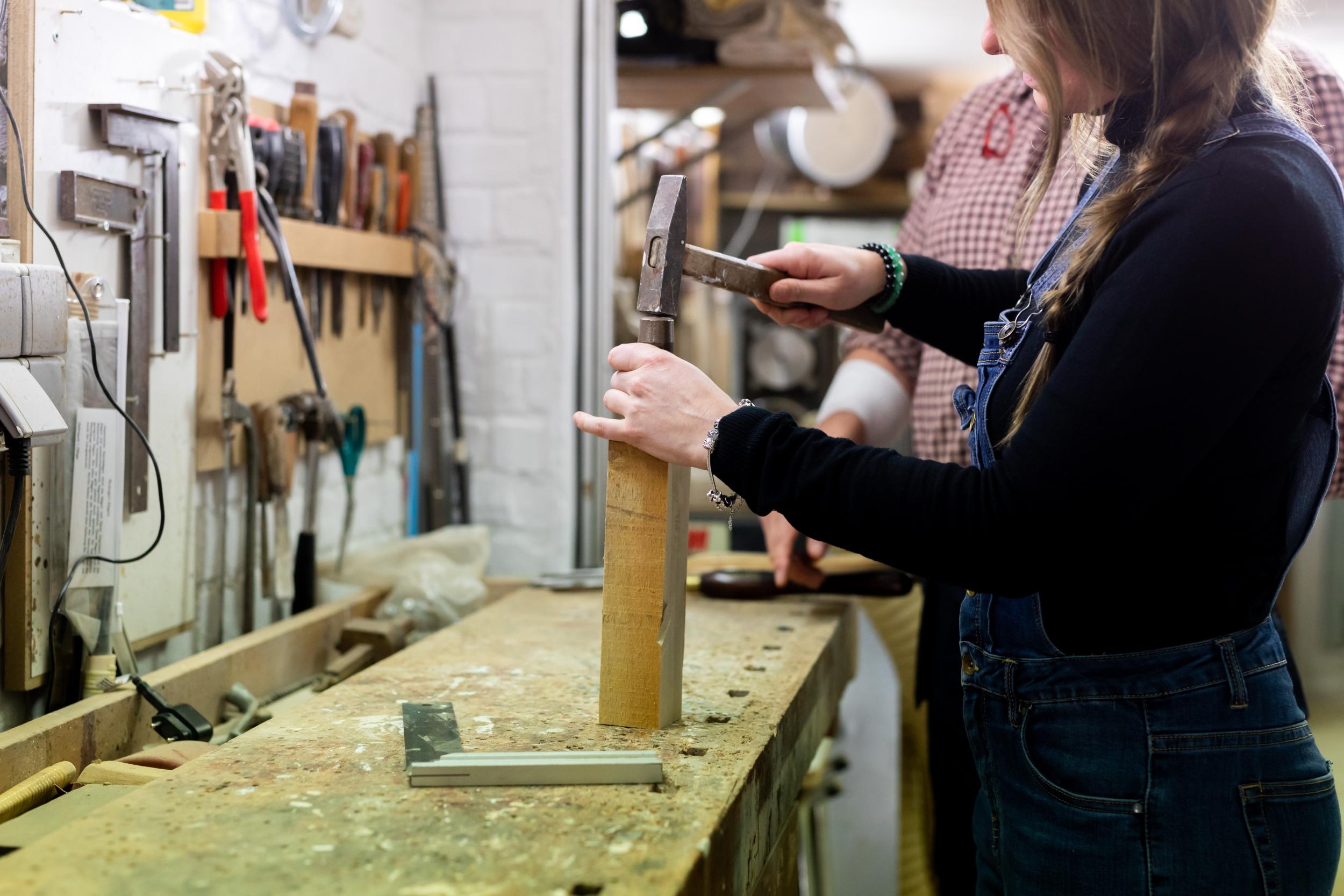 Tournez votre bougeoir en bois avec Marc - Image n°3 - Wecandoo