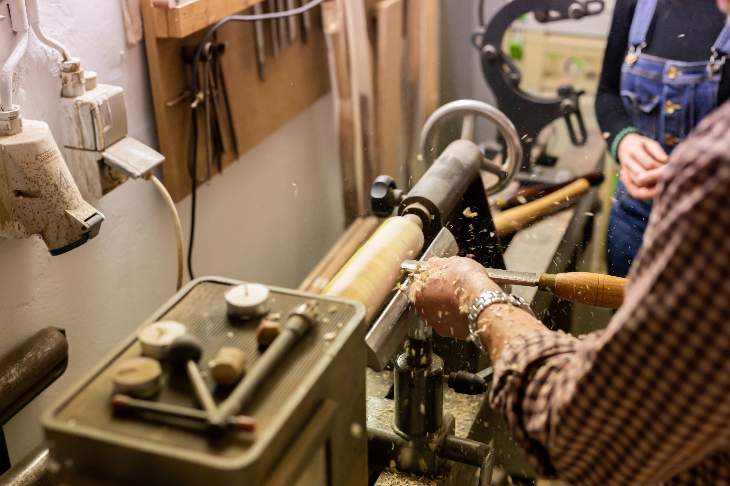 Tournez votre bougeoir en bois avec Marc - Image n°7 - Wecandoo