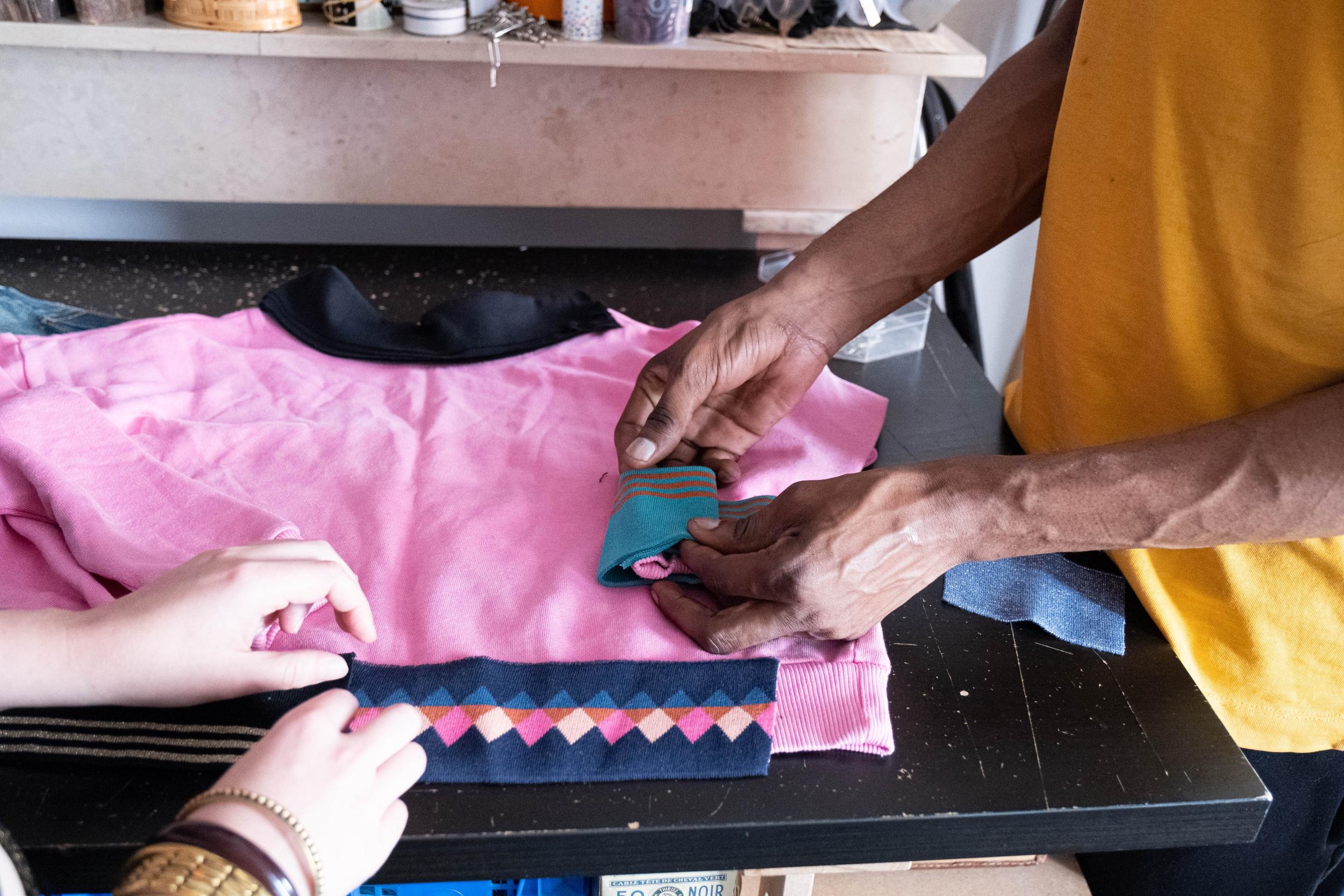 Découvrez la broderie expérimentale à la machine à coudre avec Julie - Image n°8 - Wecandoo