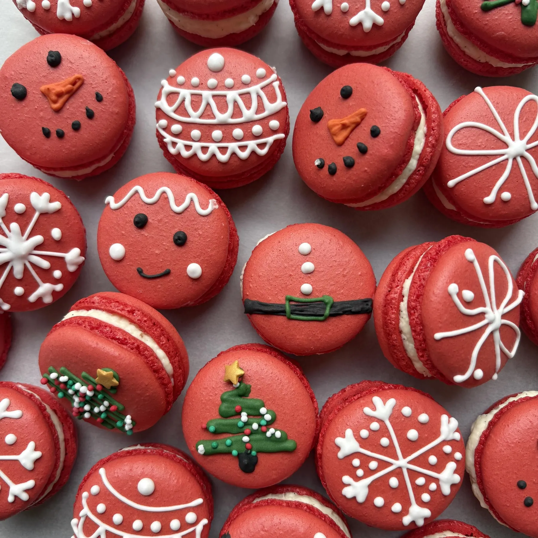 Réalisez vos macarons ou cupcakes en duo avec votre enfant - Image n°1 - Wecandoo