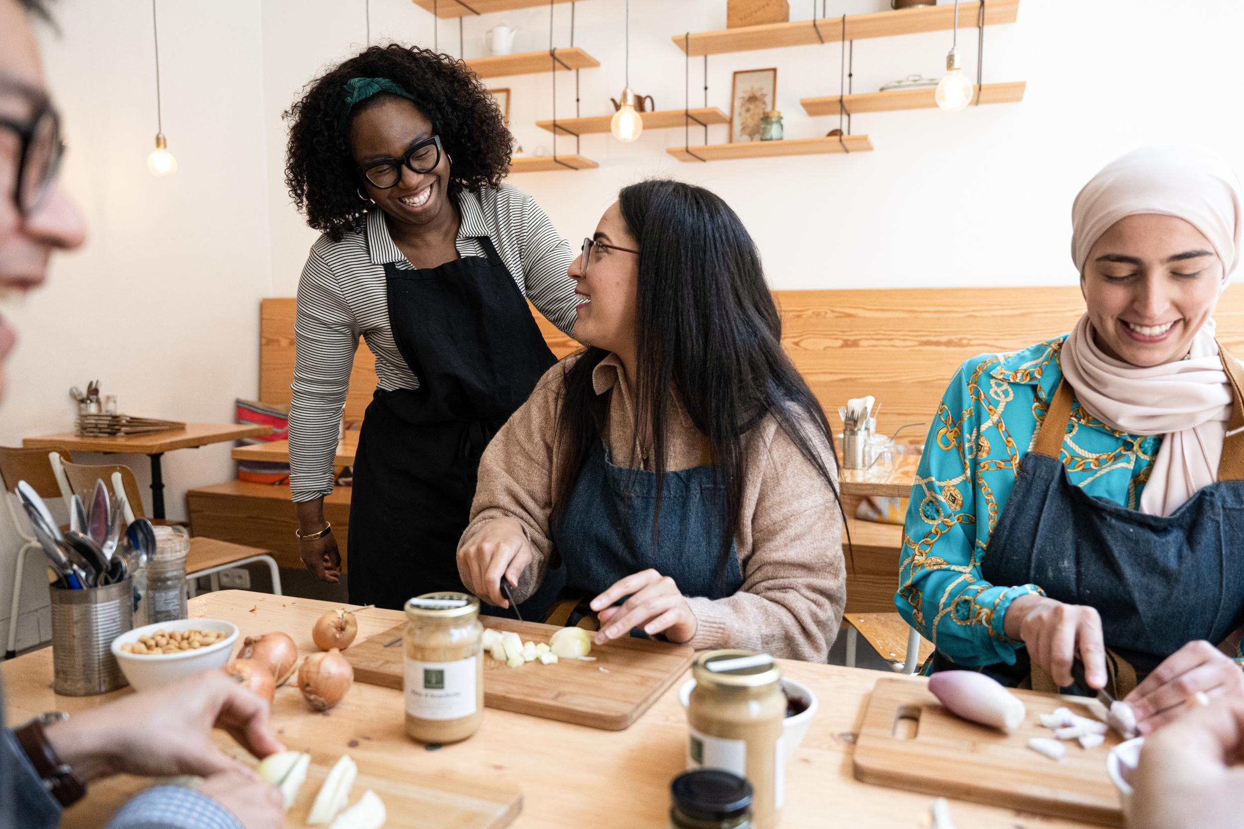 Cuisinez un menu africain complet avec Marthe-Esther - Image n°5 - Wecandoo