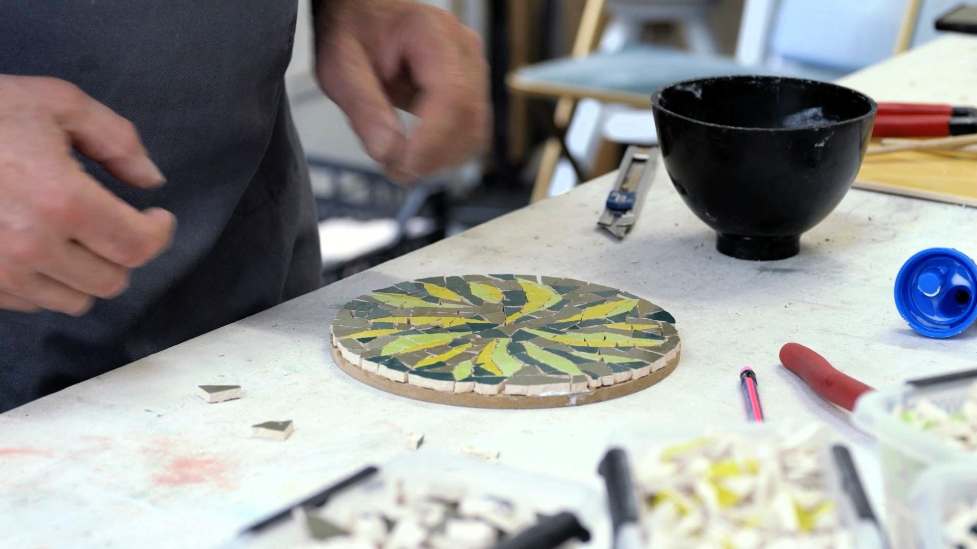 Réalisez votre oeuvre en mosaïque avec Xavier - Image n°9 - Wecandoo