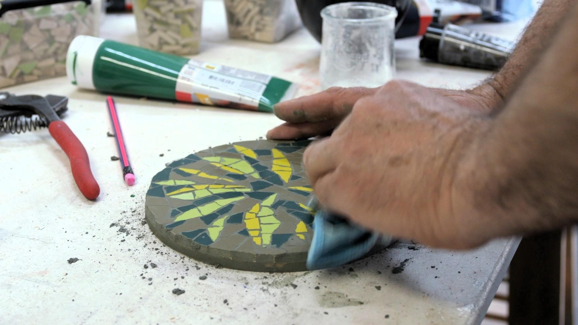 Réalisez votre oeuvre en mosaïque avec Xavier - Image n°7 - Wecandoo