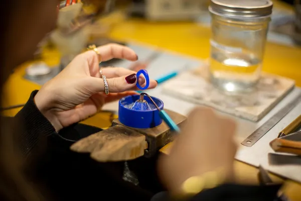 Réalisez votre bague en fonte à cire perdue