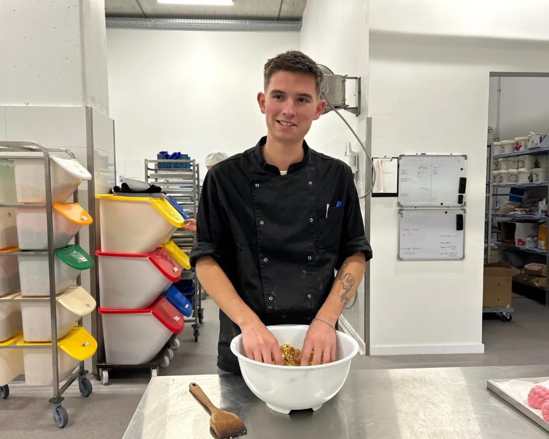 Rencontrez L'équipe de DeliSweet Cakes. - Wecandoo