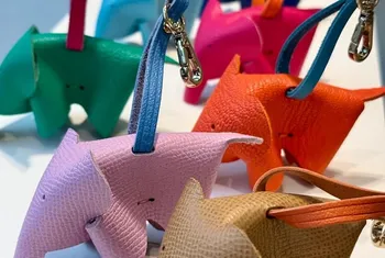 Créez votre charm en cuir