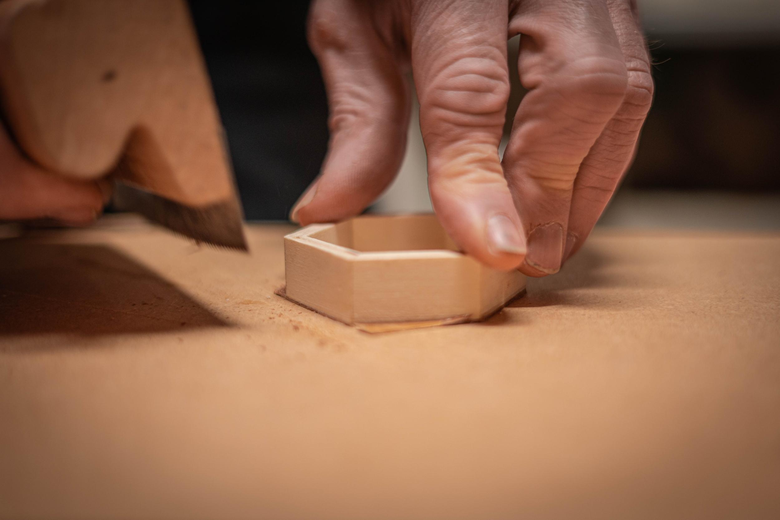 Initiez-vous à la marqueterie de bois avec David - Image n°7 - Wecandoo