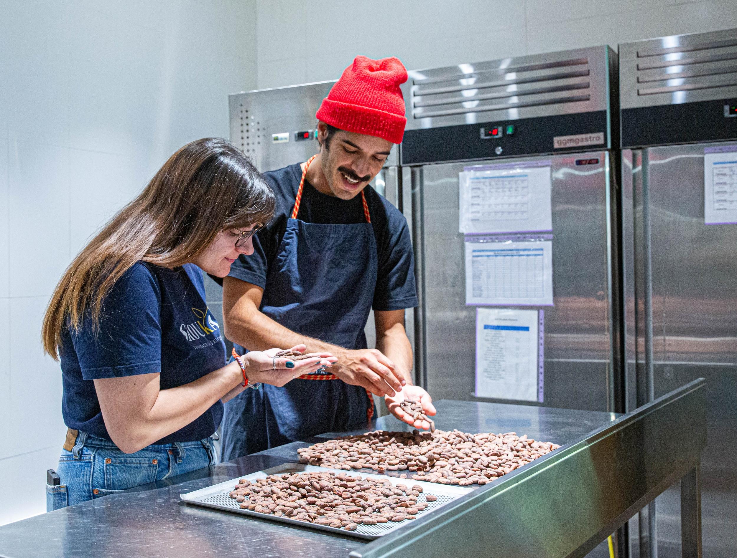 Apprenez à faire votre chocolat bean to bar avec Erick - Image n°3 - Wecandoo