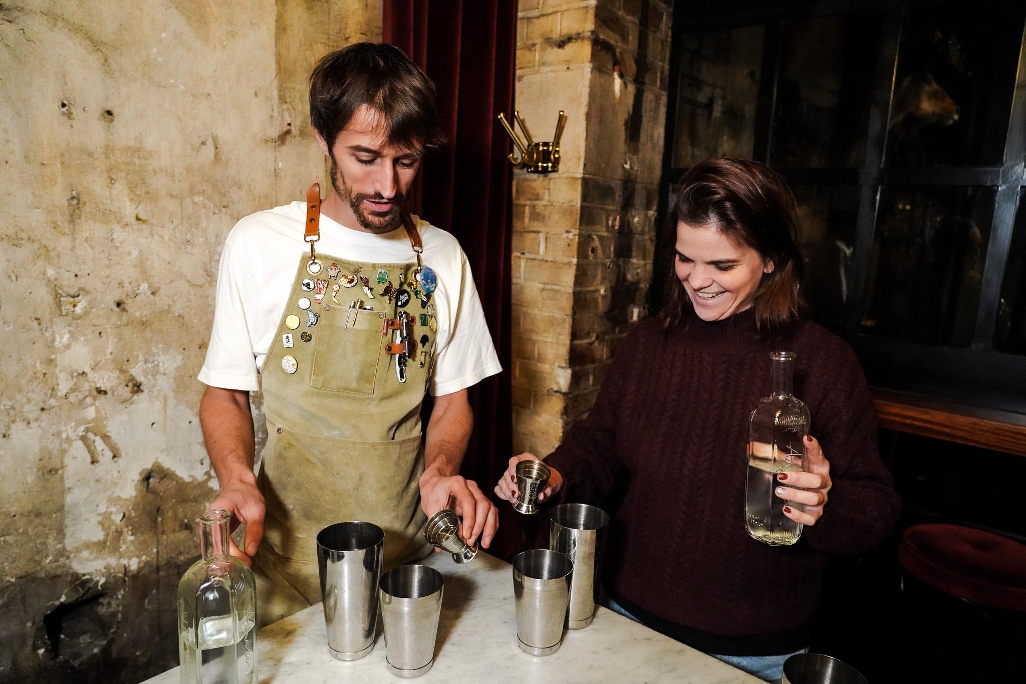 Découvrez tout sur vos spiritueux préféré au sein d'un speakeasy avec Raphaël et son équipe - Image n°8 - Wecandoo