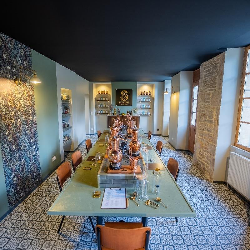 Composez et distillez votre gin avec Cyril - Image n°8 - Wecandoo