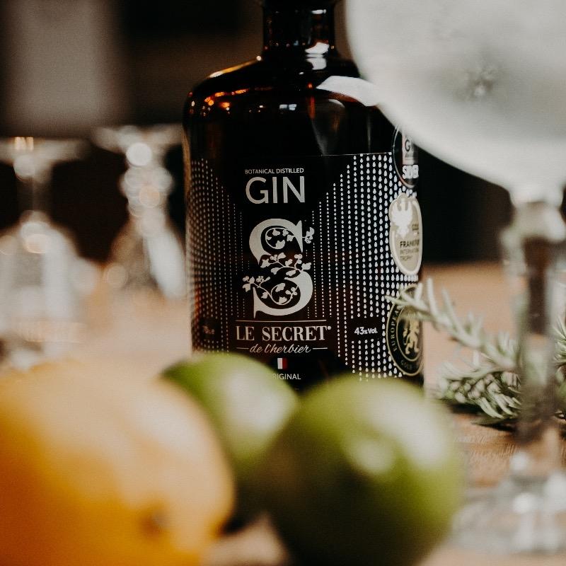 Créez votre gin sur-mesure en duo avec Cyril - Image n°5 - Wecandoo