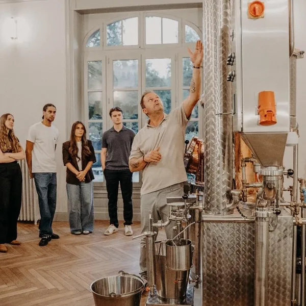 Créez votre gin sur-mesure en duo avec Cyril - Image n°3 - Wecandoo