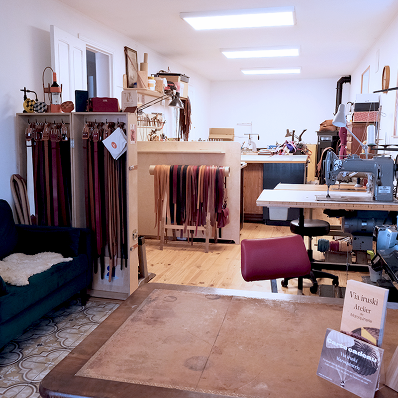 Fabriquez votre carnet de voyage en cuir avec Priscilla - Image n°7 - Wecandoo