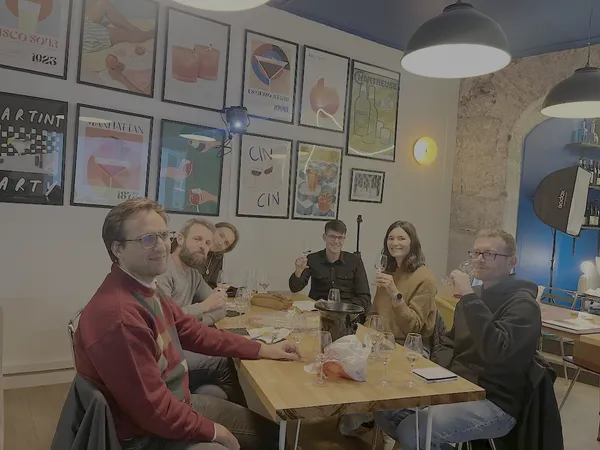 Dégustez 5 vins accompagnés de fromages et charcuteries artisanales avec Enora - Image n°2 - Wecandoo