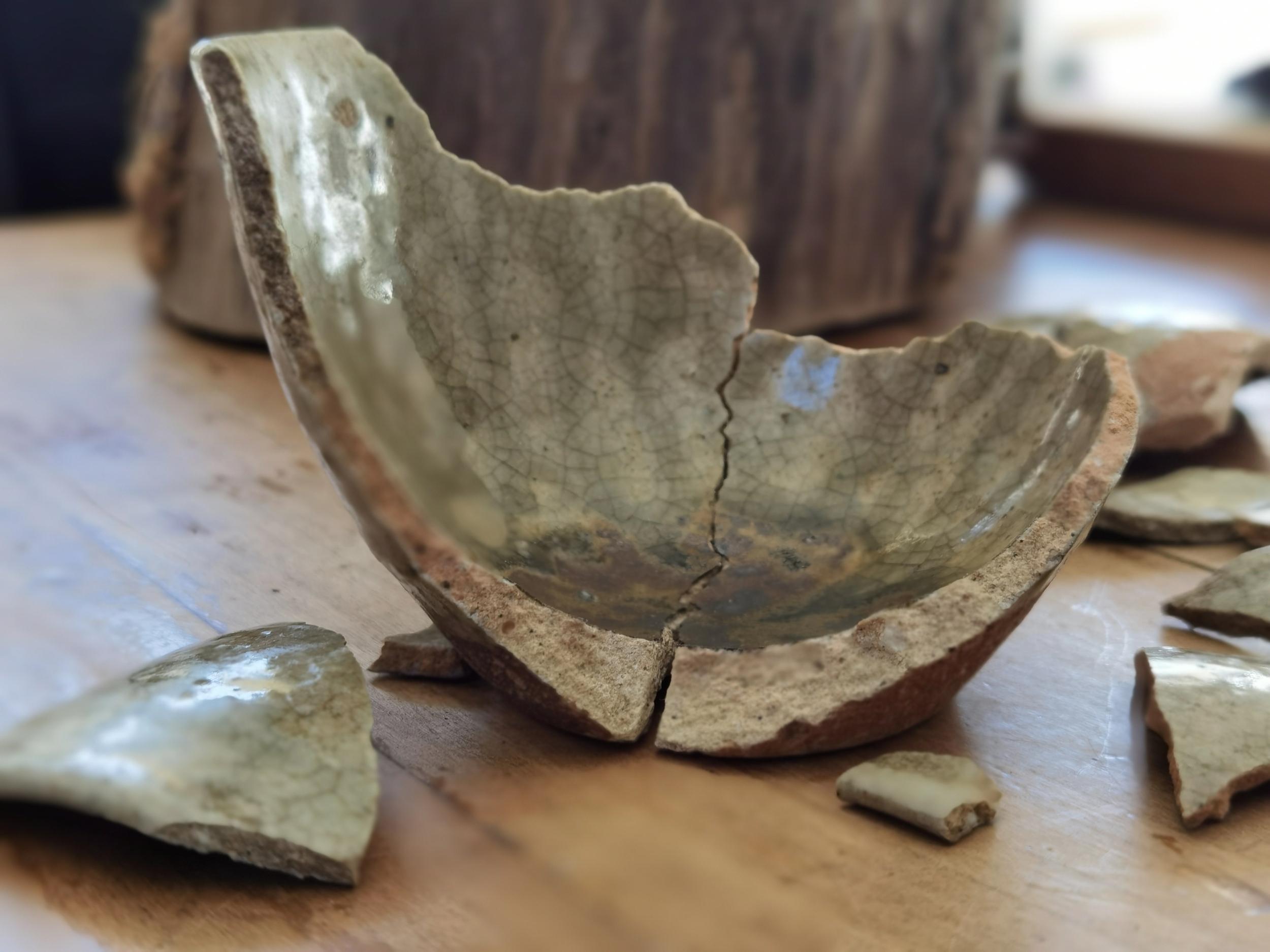 Initiez-vous à l'art du kintsugi avec une touche d'or avec Sabrina - Image n°4 - Wecandoo