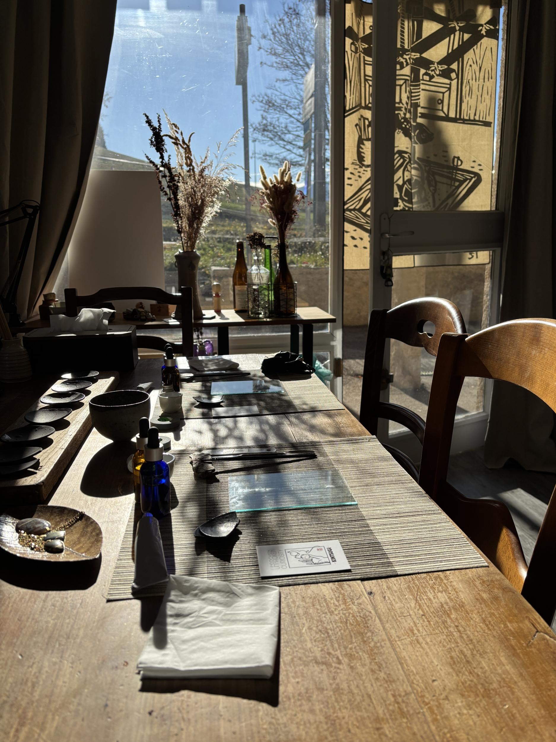 Initiez-vous à l'art du kintsugi avec une touche d'or avec Sabrina - Image n°10 - Wecandoo