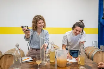 Assemblez votre bouteille de vin blanc
