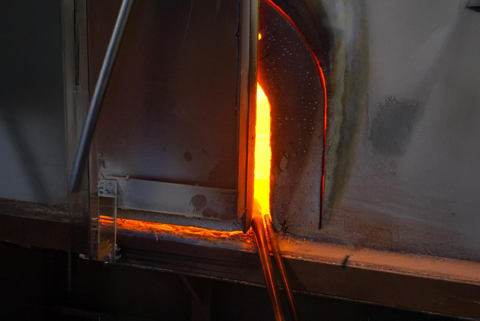 Créez votre décoration en verre soufflé avec Simon et son équipe - Image n°14 - Wecandoo