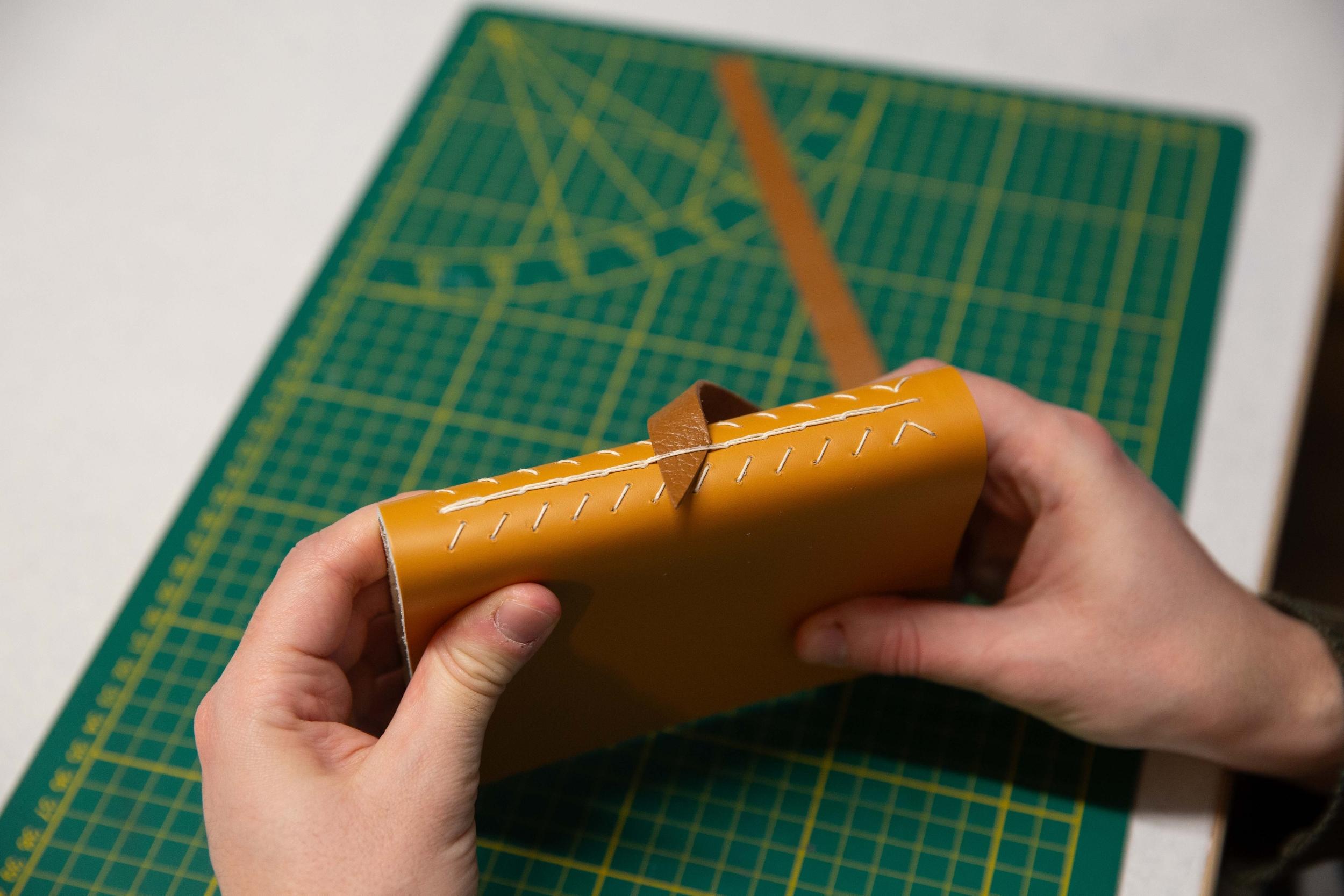 Confectionnez votre carnet en cuir et couture avec Soan - Image n°11 - Wecandoo