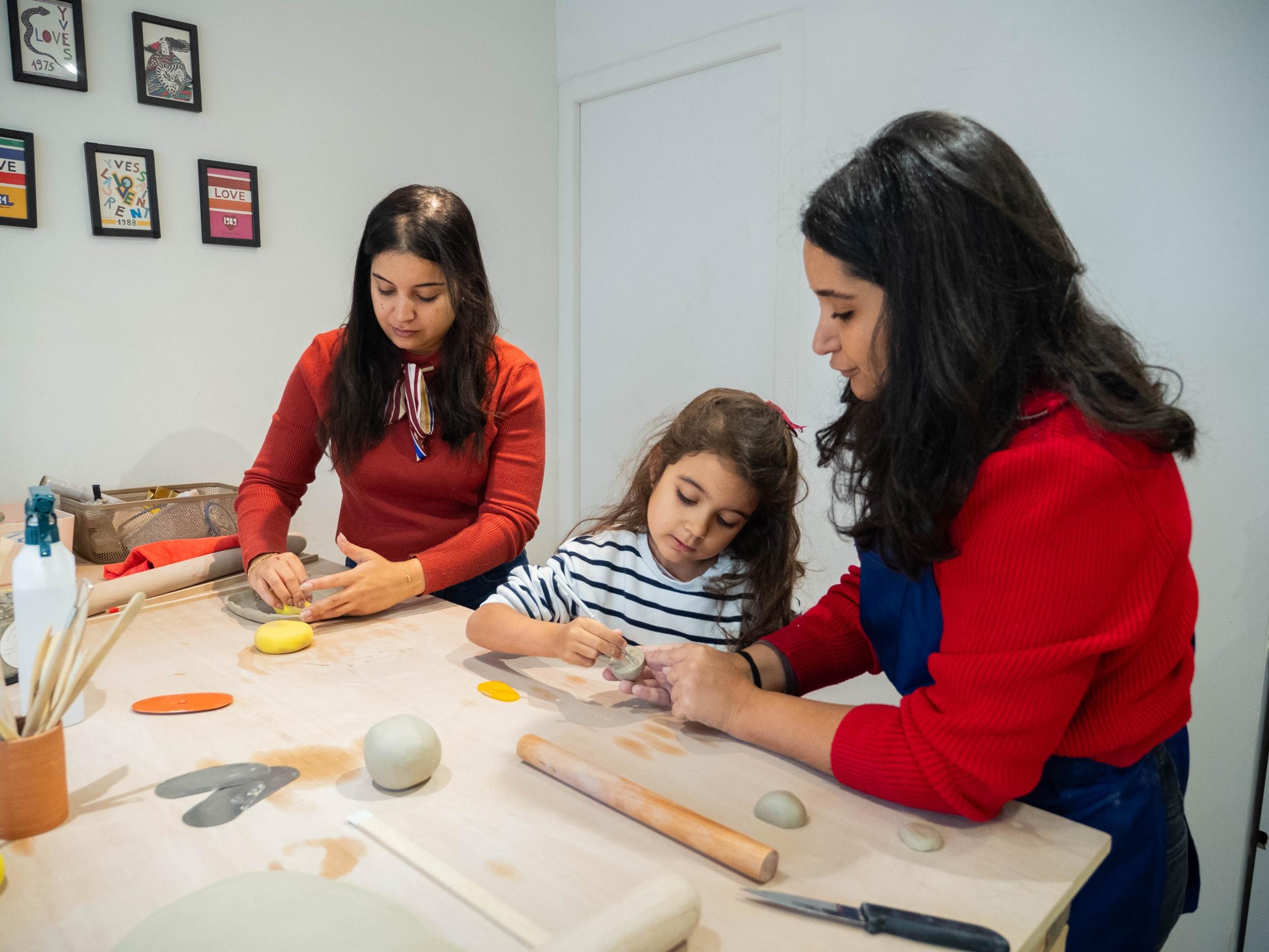 Modelez une création en céramique en duo avec votre enfant, accompagnés par Abla - Image n°7 - Wecandoo
