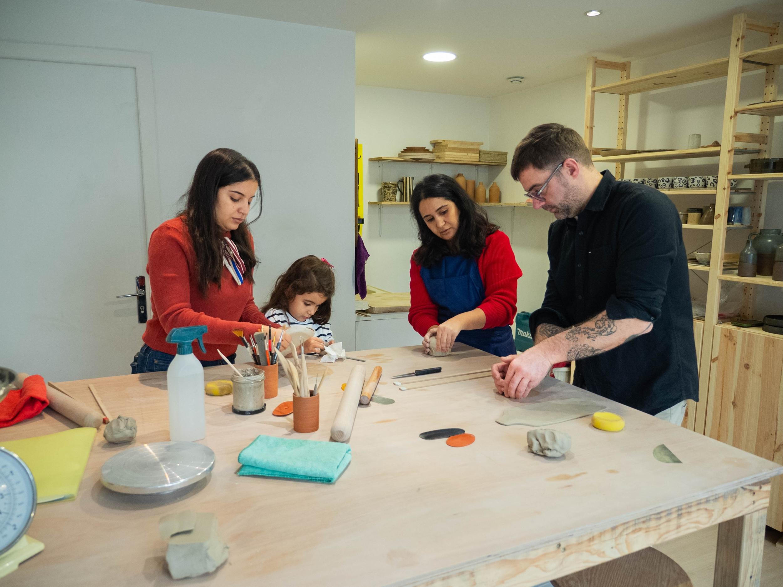 Modelez une création en céramique en duo avec votre enfant, accompagnés par Abla - Image n°4 - Wecandoo