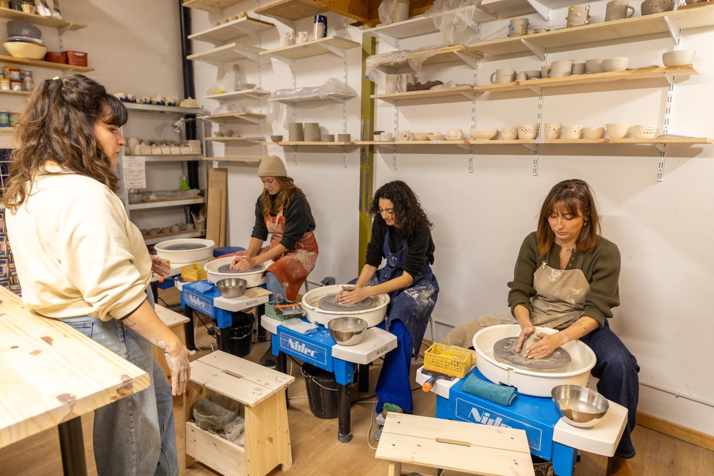 Initiez-vous au tour de potier avec Victoria - Image n°6 - Wecandoo