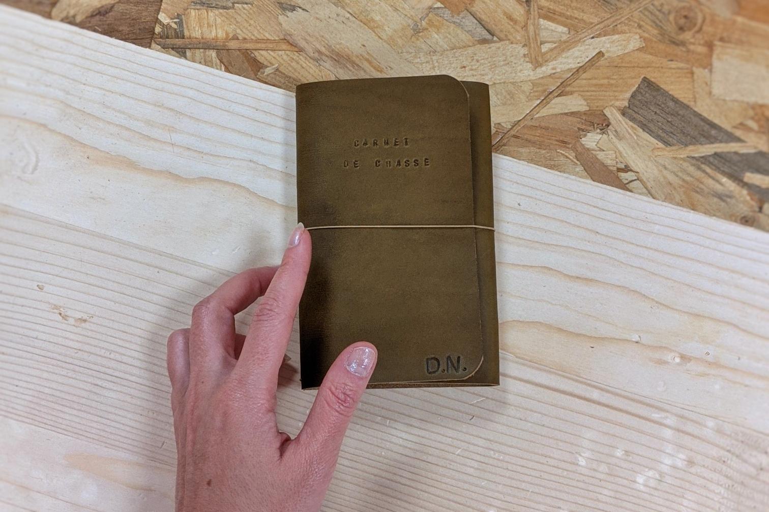 Créez votre carnet en cuir personnalisé avec Zoé - Image n°11 - Wecandoo