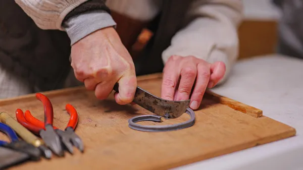Découvrez le vitrail traditionnel sur une journée avec Florence - Image n°3 - Wecandoo