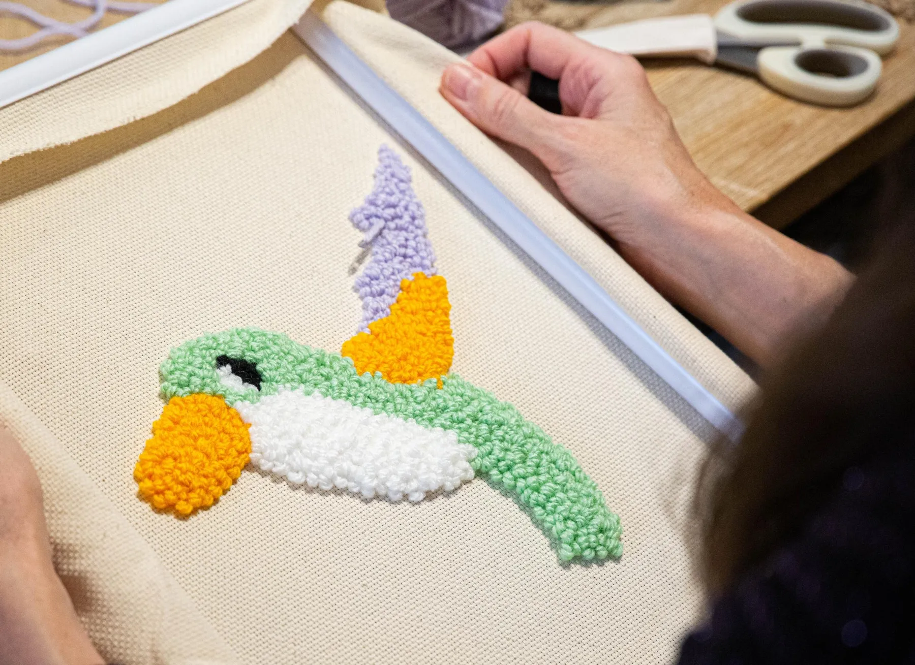 Initiez vous à la technique du punch needle avec Mélanie - Image n°2 - Wecandoo