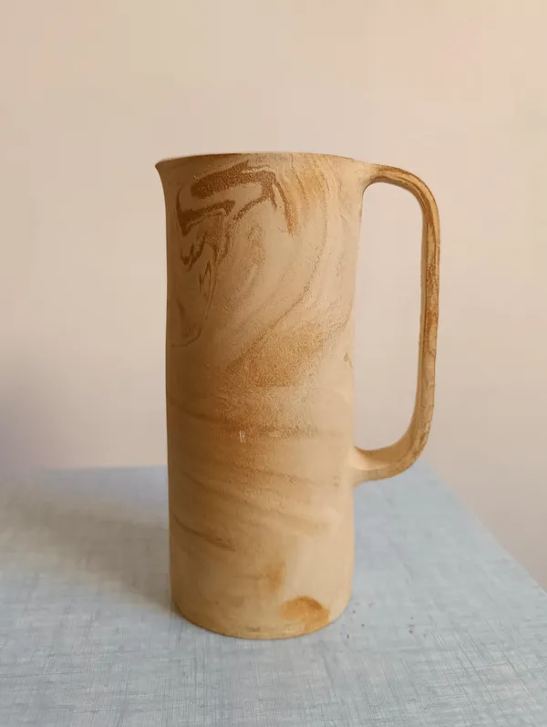 Modelez votre carafe en terre mêlée avec Manon - Image n°4 - Wecandoo