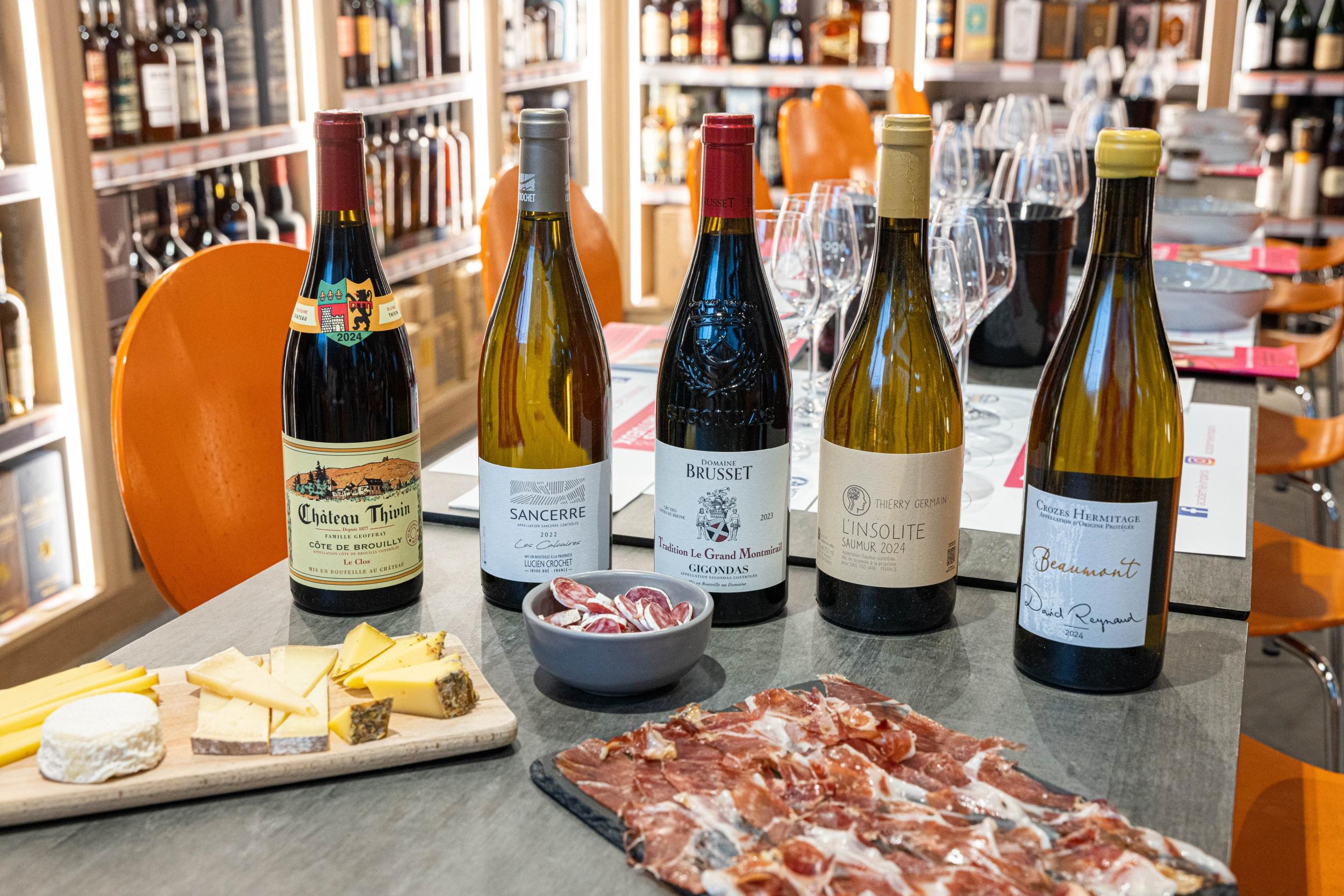 Découvrez l'art des accords mets et vins avec Olivier et son équipe - Image n°1 - Wecandoo