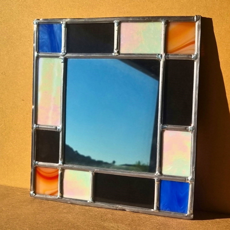 Créez votre miroir en vitrail avec Henri - Image n°3 - Wecandoo
