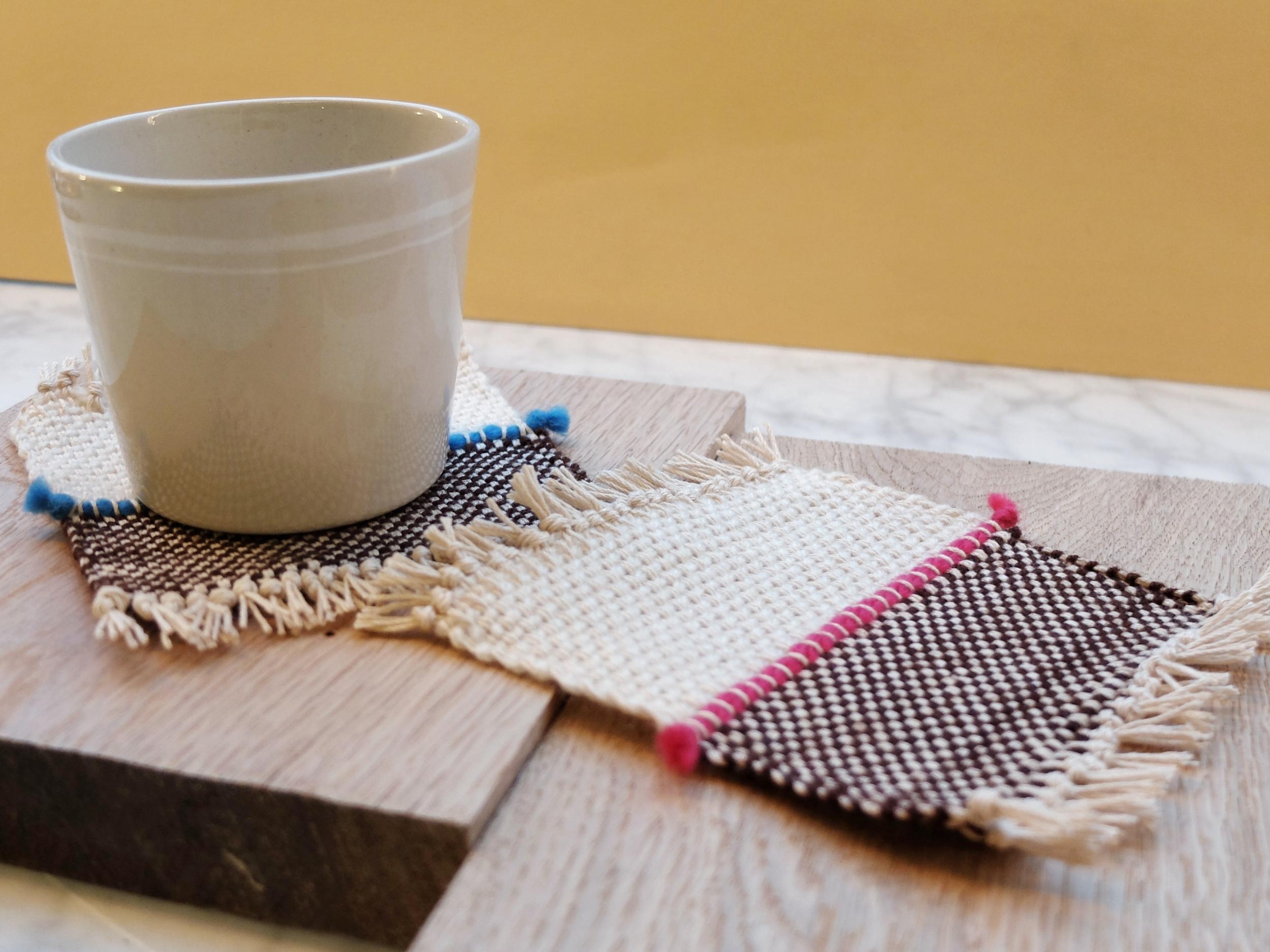 Tissez votre set de dessous de verre avec Coline et Maude - Image n°5 - Wecandoo