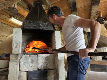 Découvrez le métier d’un paysan meunier boulanger
