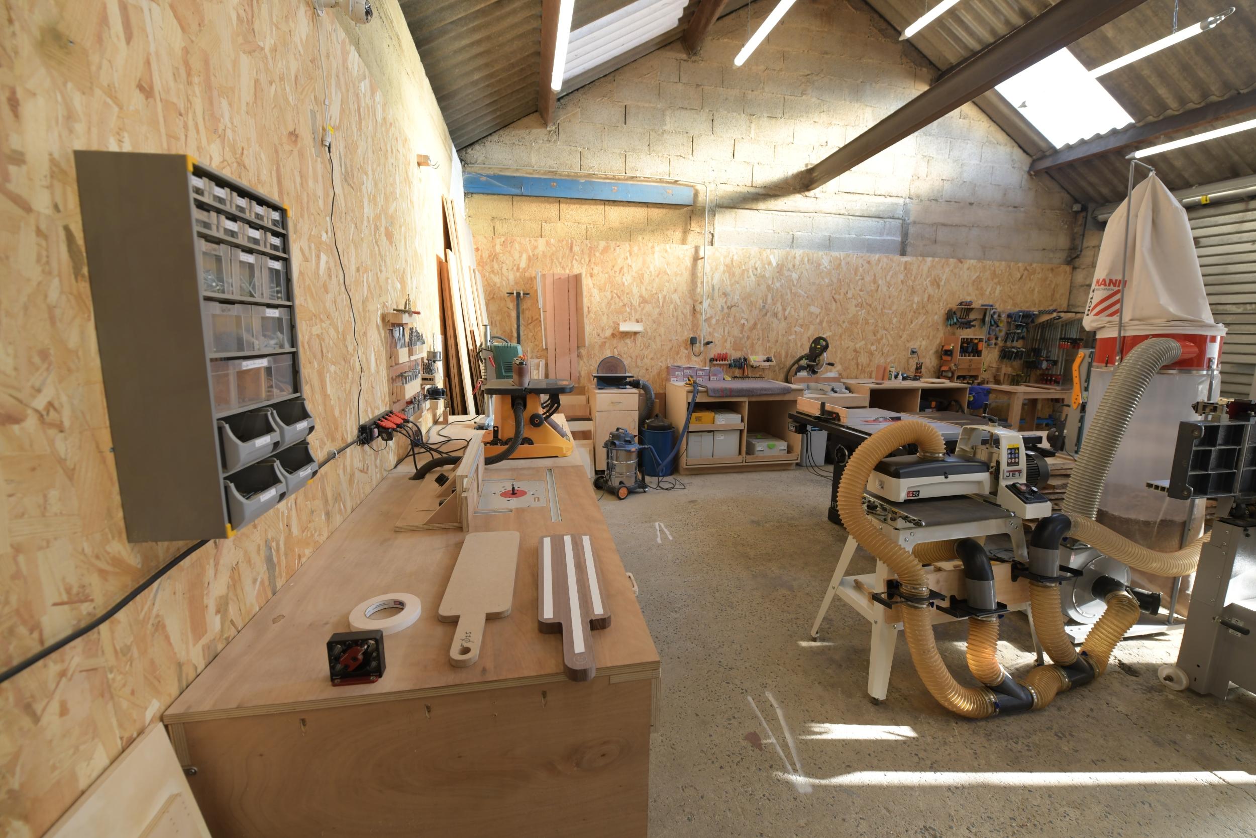 Fabriquez votre lampe en bois local au design épuré avec Jean-Baptiste - Image n°9 - Wecandoo