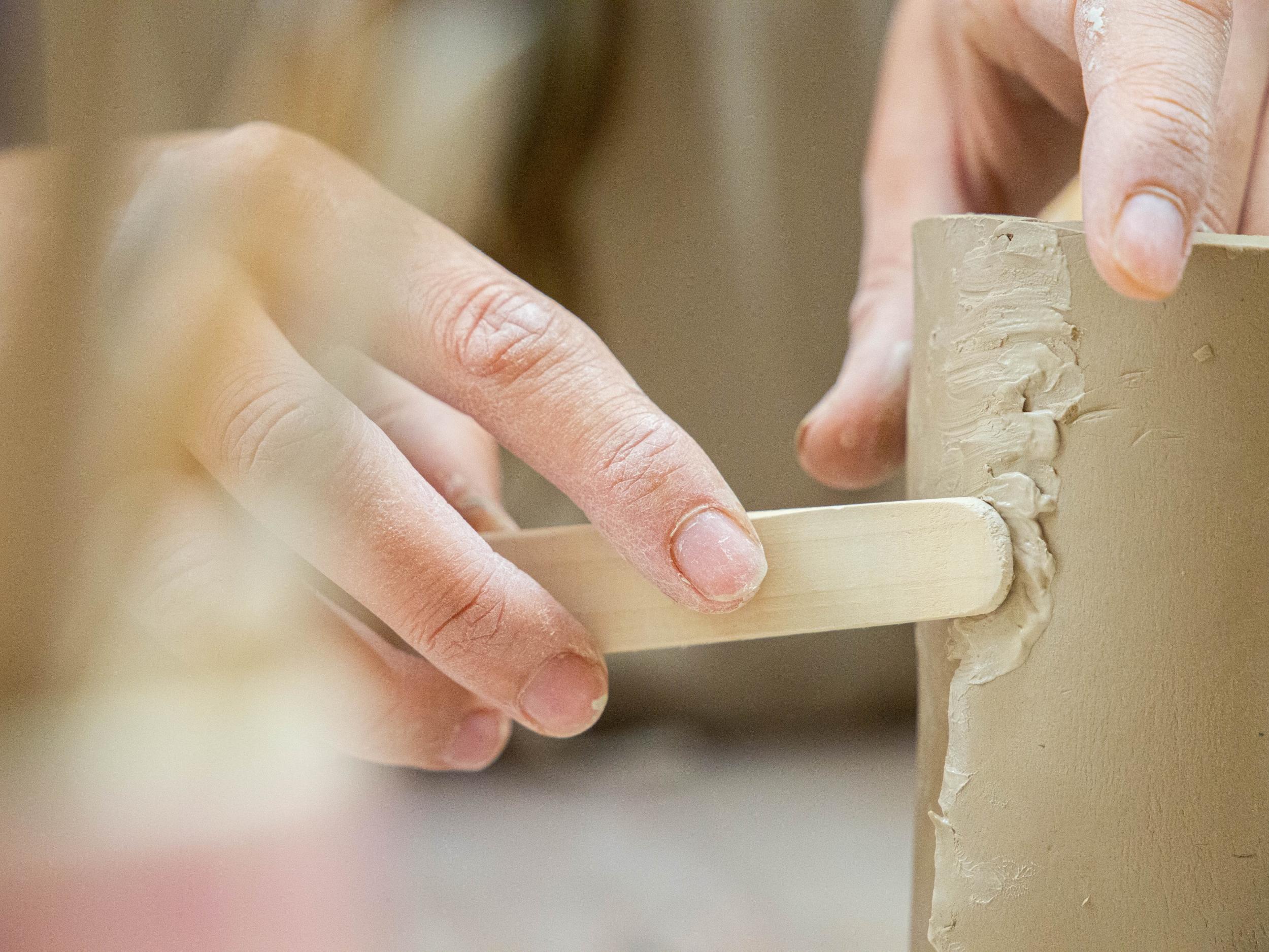 Initiez-vous au modelage en duo avec votre enfant avec Camille et Claudia - Image n°5 - Wecandoo